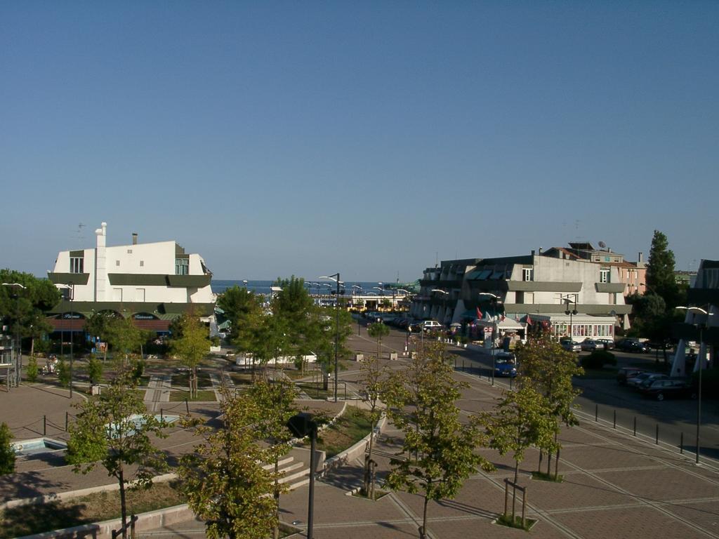 Residence Molo Lido delle Nazioni Exterior photo
